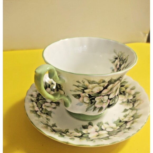 Vintage Royal Albert Tea Cup and Saucer Set, Fragrance Series, Orange Blossom - Picture 4 of 12